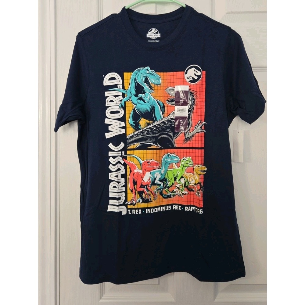 Jurassic World Tshirt Size M (8) Navy Multicolor